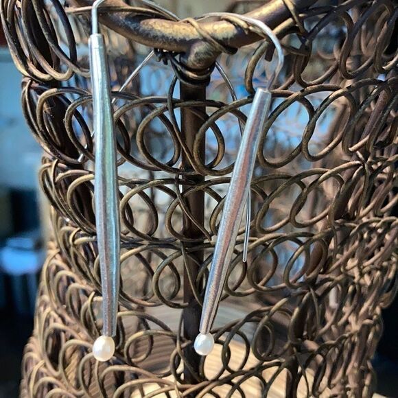 Hand Crafted One of a kind Artist silver smith sterling and pearl earrings - Picture 5 of 15